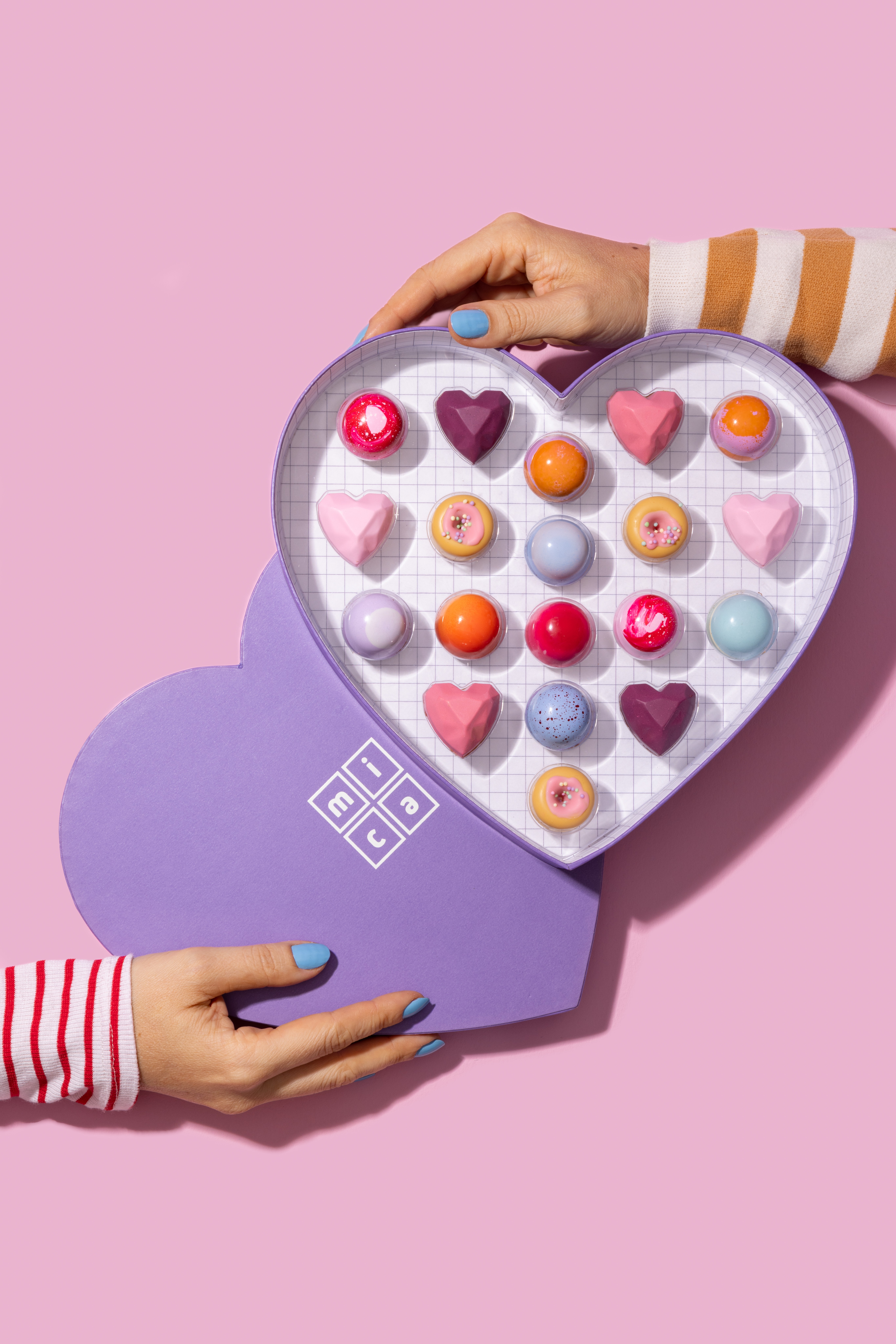 Mica Chocolates: bombons podem vir na caixa em formato de cora&ccedil;&atilde;o