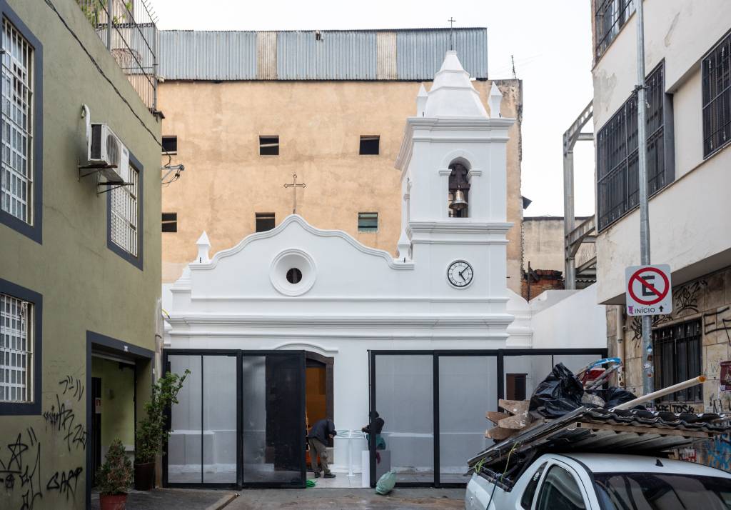 Os bastidores do restauro da Capela dos Aflitos: do relógio desaparecido aos achados arqueológicos