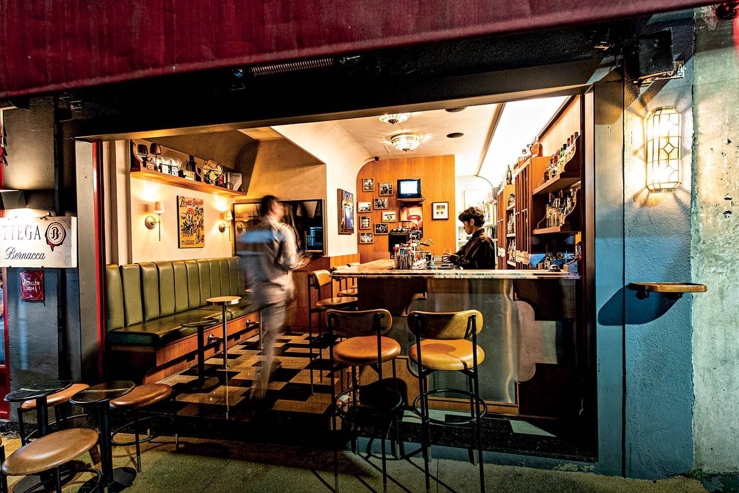 Caffè Anarcord combina café, bar e coquetéis de inspiração italiana