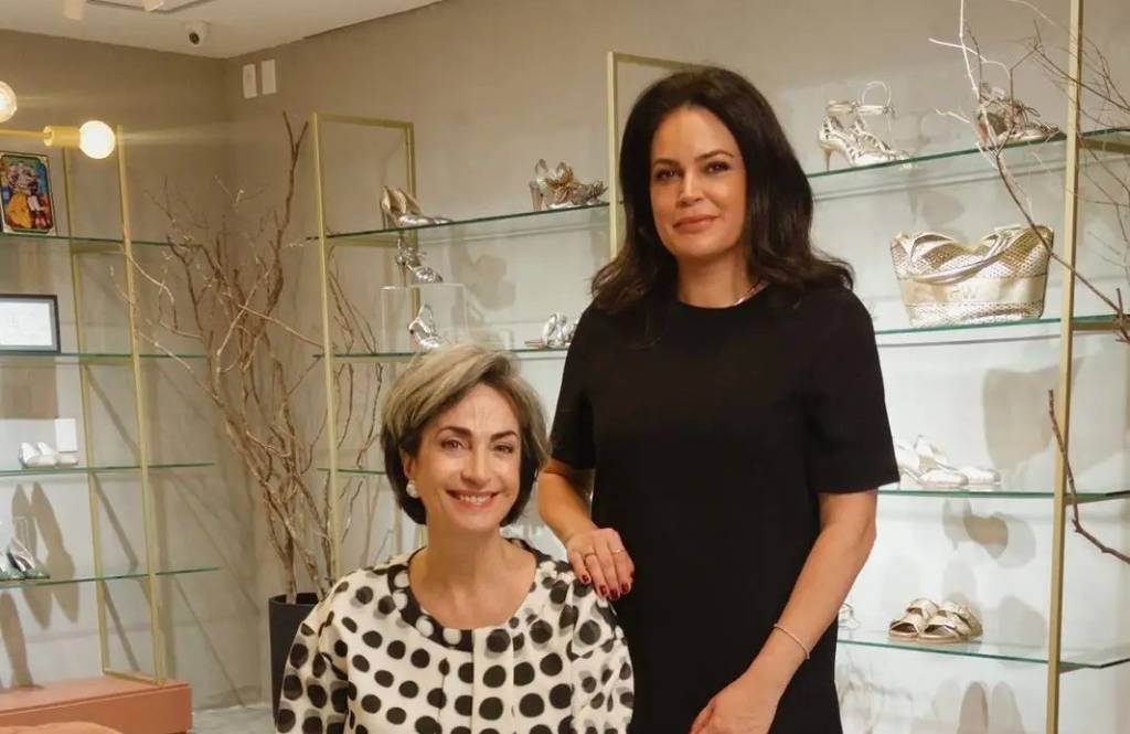 Claudia Matarazzo e Priscilla Whitaker lançam coleção de sapatos