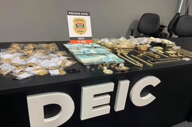 Operação da Polícia mira rede de roubo e derretimento de ouro em SP