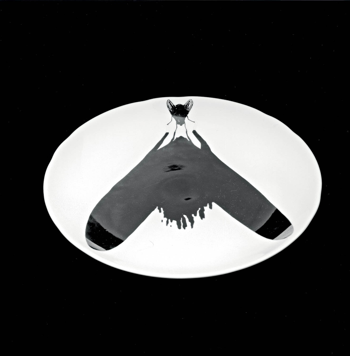 Exposição gratuita em SP reúne obras de Marina Abramović e mais quinze artistas mulheres