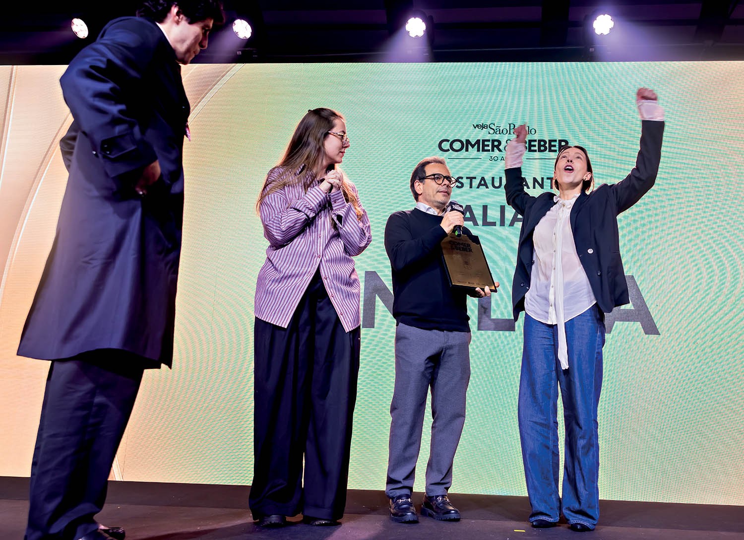 A vibra&ccedil;&atilde;o de T&aacute;ssia Magalh&atilde;es, do Nelita, o Melhor Italiano, com Mauricio Lima e J&uacute;lia Donnard