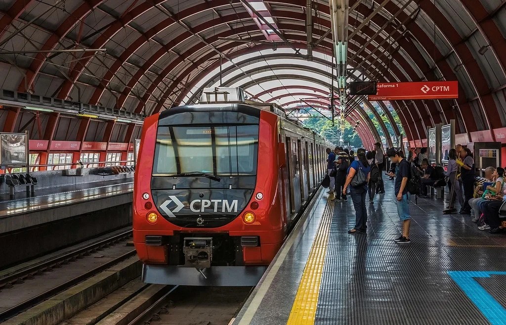 Metrô e trens operam normalmente? Confira o status nesta quinta-feira (15)