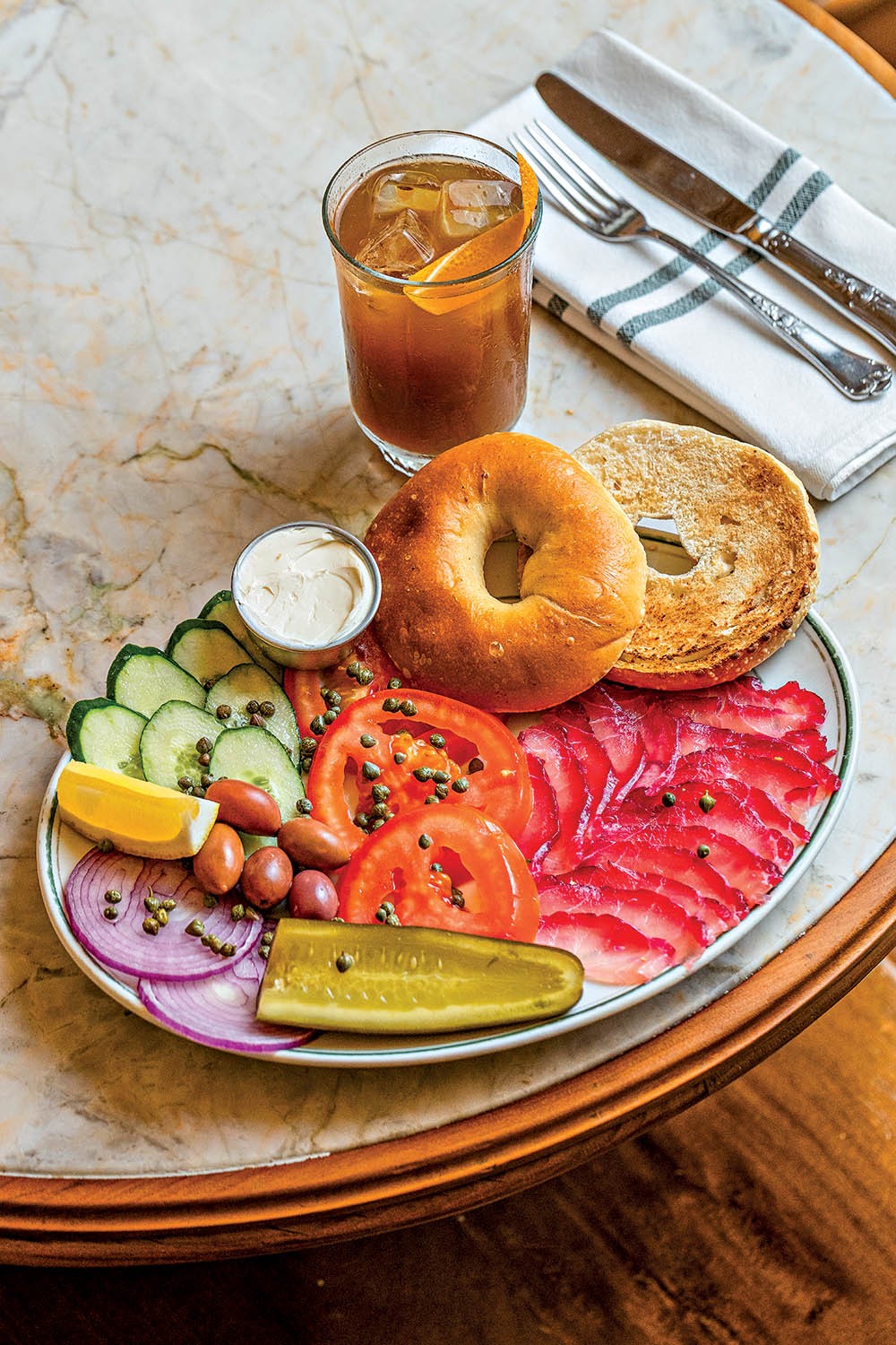 Café no ZDeli: gravlax de peixe branco