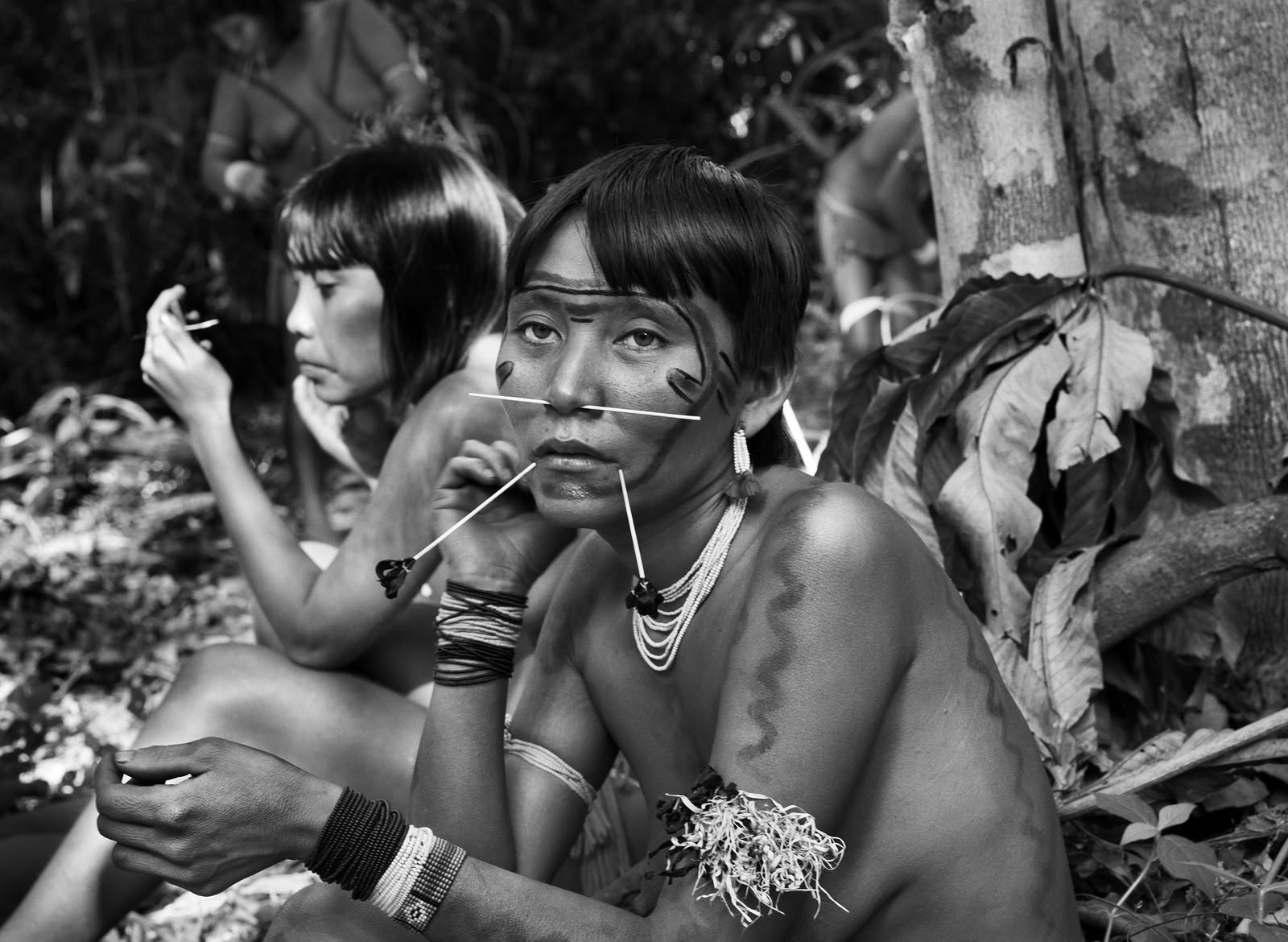 Exposição reúne Sebastião Salgado e a fotógrafa que o inspirou, Mirella Ricciardi