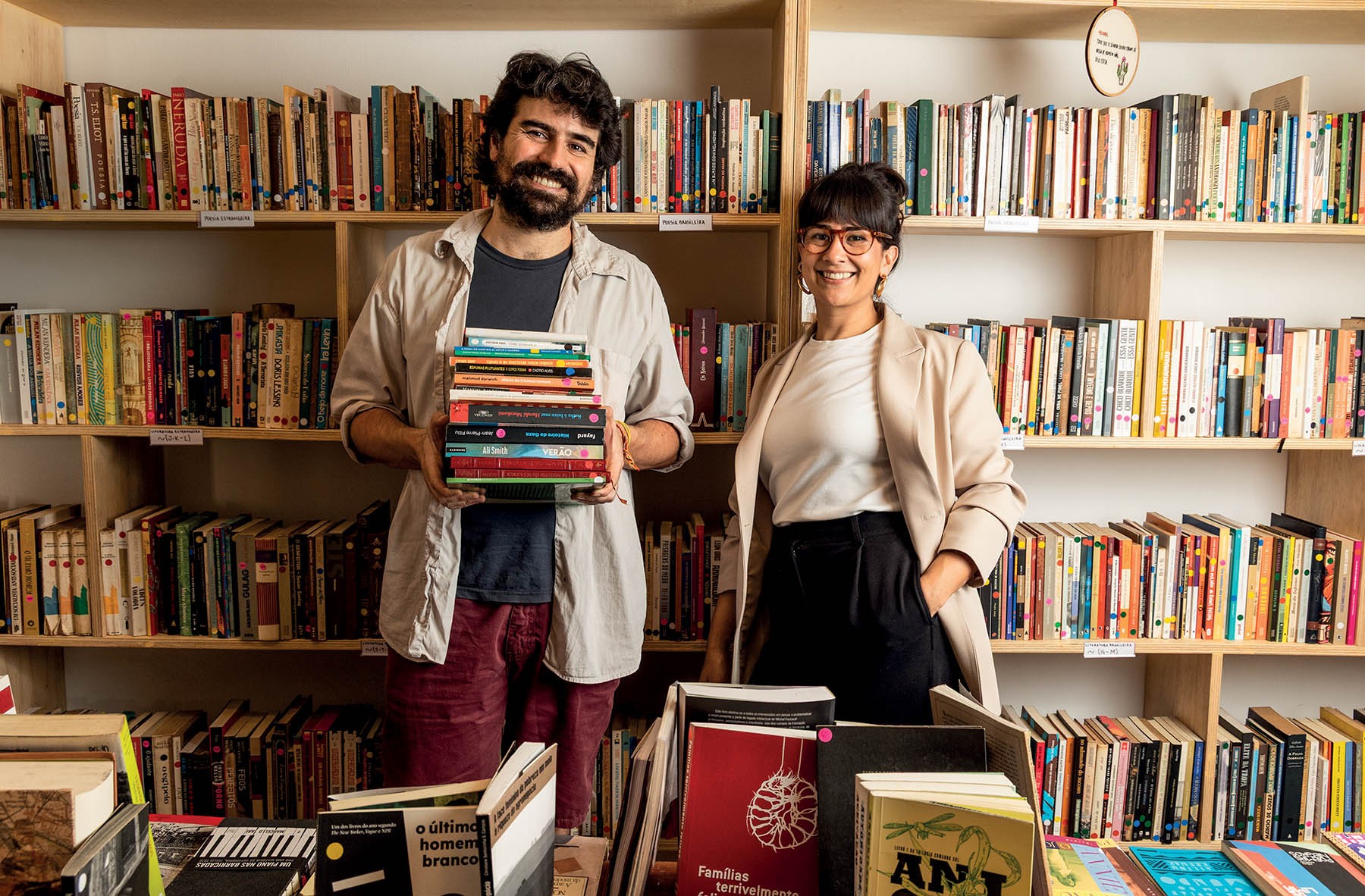 Professores criam sebo no Butantã com café e mais de 9 000 livros